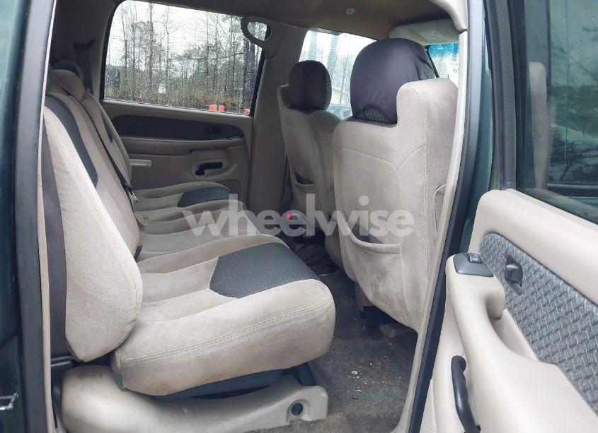 Photo 8 of 2003 Chevrolet Avalanche 1500 (VIN 3GNEC13T53G126421)