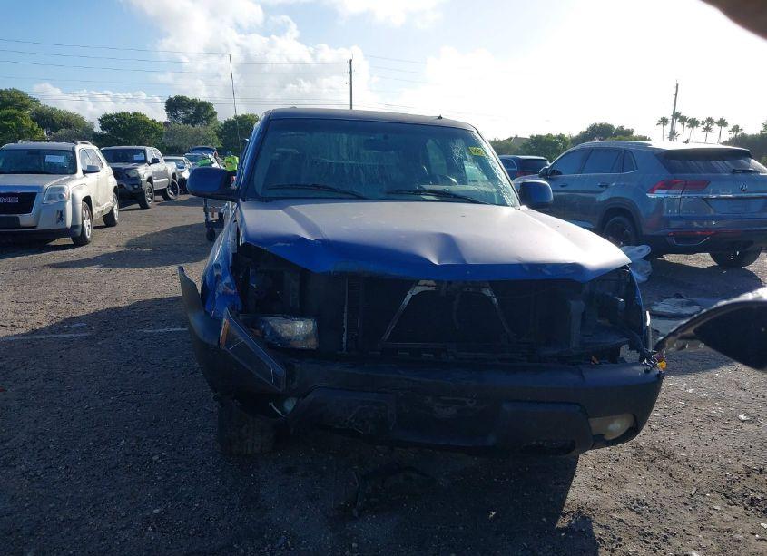 Photo 13 of 2002 Chevrolet Avalanche 1500 (VIN 3GNEC13T62G139774)