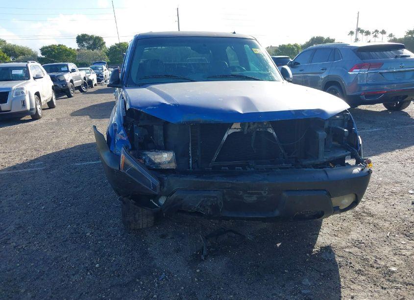 Photo 6 of 2002 Chevrolet Avalanche 1500 (VIN 3GNEC13T62G139774)