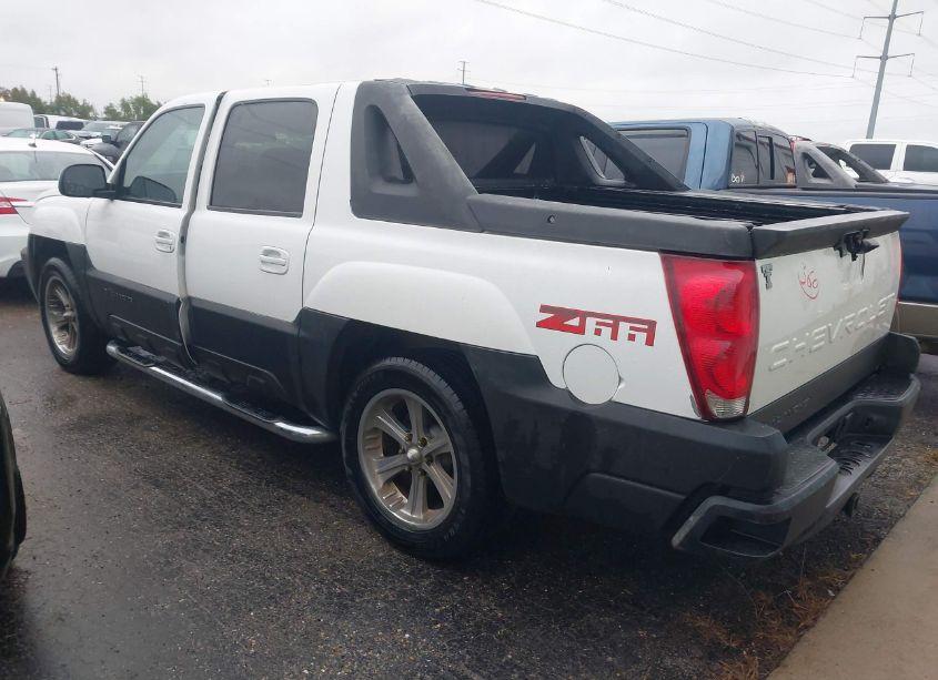Photo 3 of 2002 Chevrolet Avalanche 1500 (VIN 3GNEC13T62G168594)