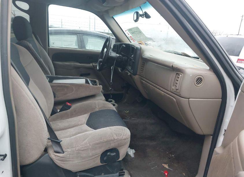 Photo 5 of 2002 Chevrolet Avalanche 1500 (VIN 3GNEC13T62G168594)