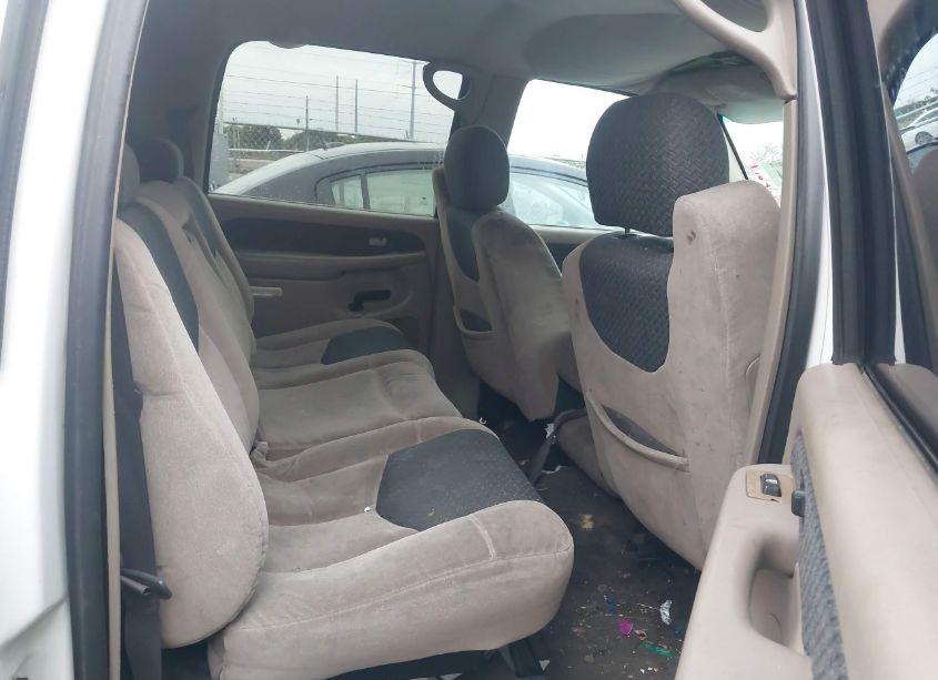 Photo 8 of 2002 Chevrolet Avalanche 1500 (VIN 3GNEC13T62G168594)