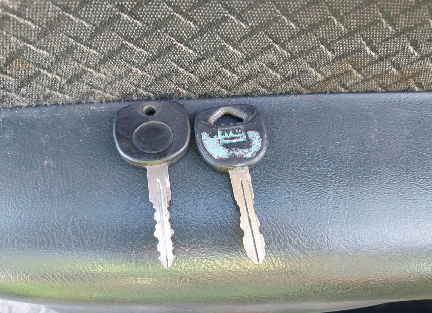 Photo 11 of 2002 Chevrolet Avalanche 1500 (VIN 3GNEC13T62G310491)