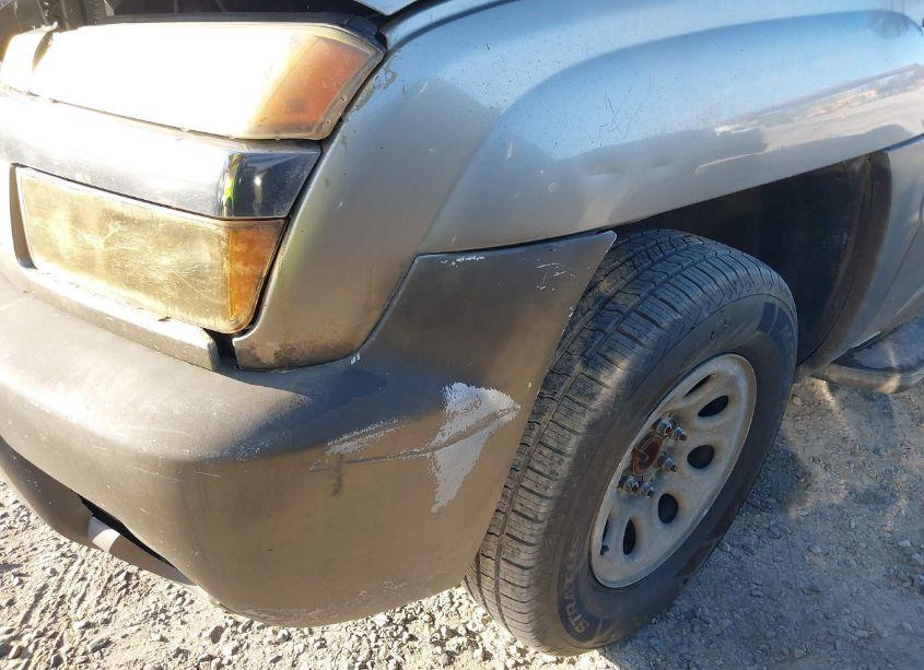 Photo 12 of 2002 Chevrolet Avalanche 1500 (VIN 3GNEC13T62G310491)