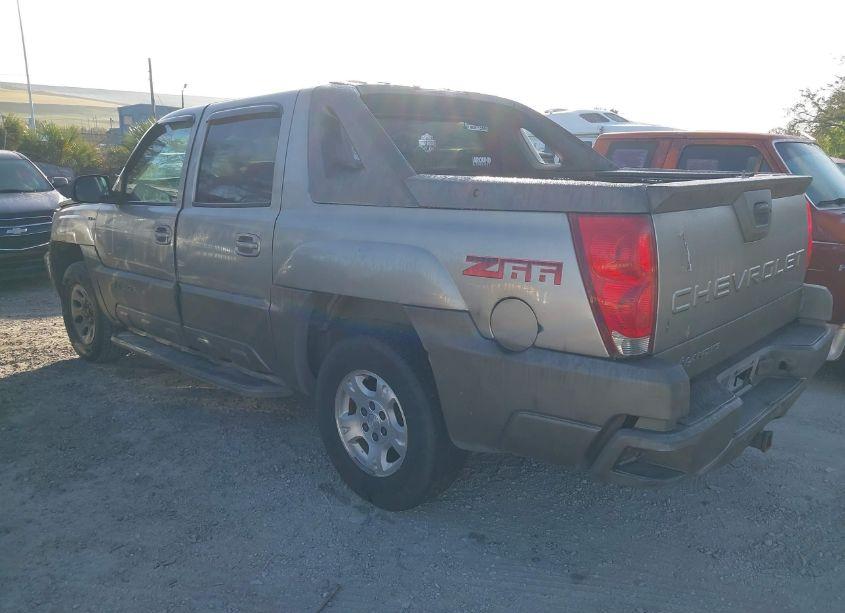 Photo 3 of 2002 Chevrolet Avalanche 1500 (VIN 3GNEC13T62G310491)