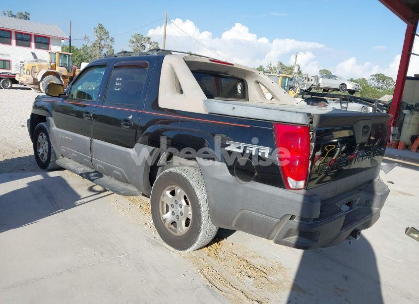 Photo 3 of 2003 Chevrolet Avalanche 1500 (VIN 3GNEC13T63G170282)