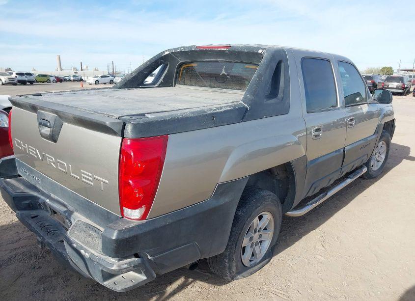 Photo 4 of 2003 Chevrolet Avalanche 1500 (VIN 3GNEC13T63G176552)
