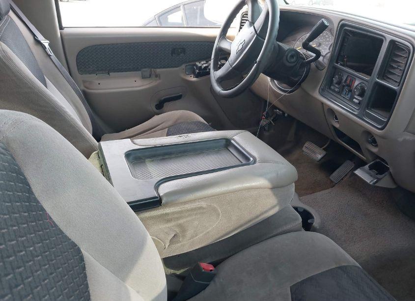 Photo 5 of 2003 Chevrolet Avalanche 1500 (VIN 3GNEC13T63G176552)