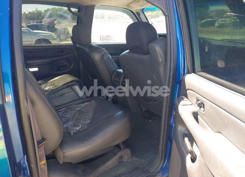 Photo 8 of 2003 Chevrolet Avalanche 1500 (VIN 3GNEC13T73G269810)