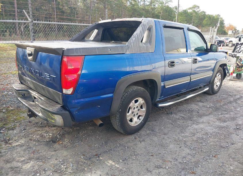 Photo 4 of 2003 Chevrolet Avalanche 1500 (VIN 3GNEC13T73G285280)