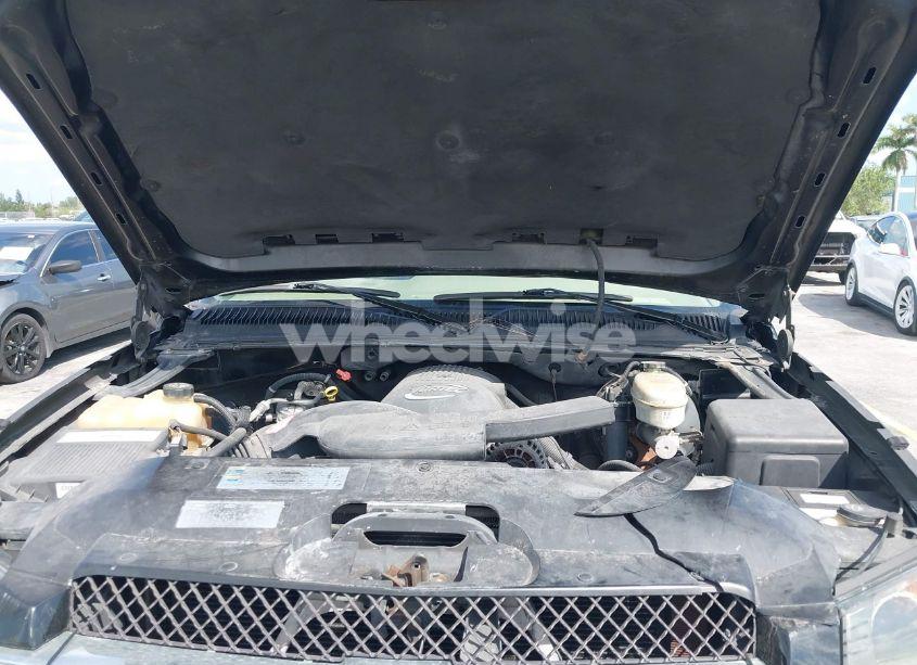 Photo 10 of 2003 Chevrolet Avalanche 1500 (VIN 3GNEC13T73G311537)