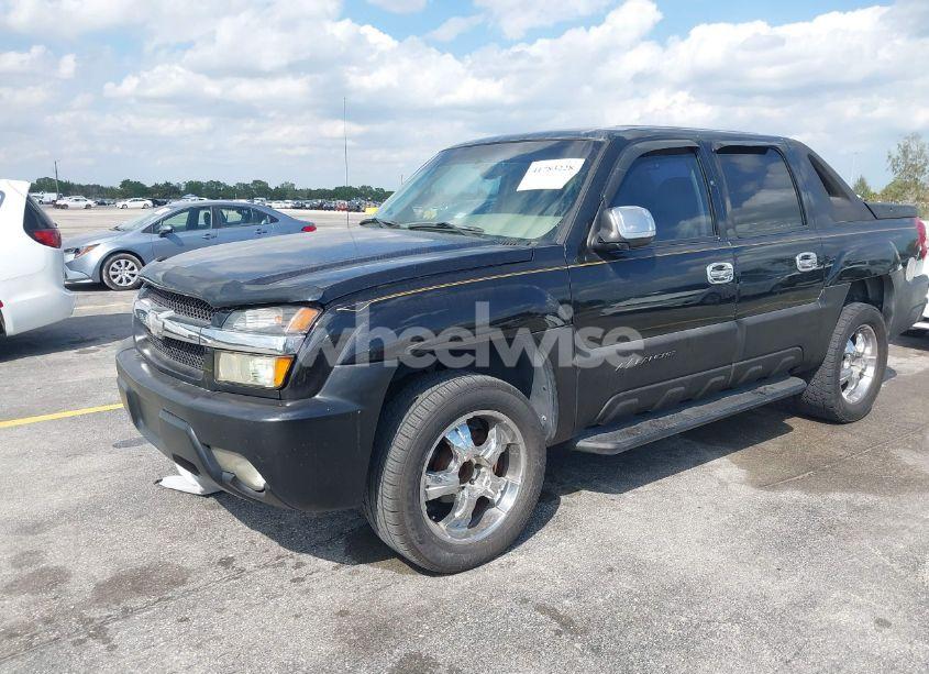 Photo 2 of 2003 Chevrolet Avalanche 1500 (VIN 3GNEC13T73G311537)