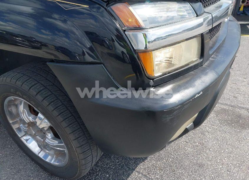 Photo 6 of 2003 Chevrolet Avalanche 1500 (VIN 3GNEC13T73G311537)