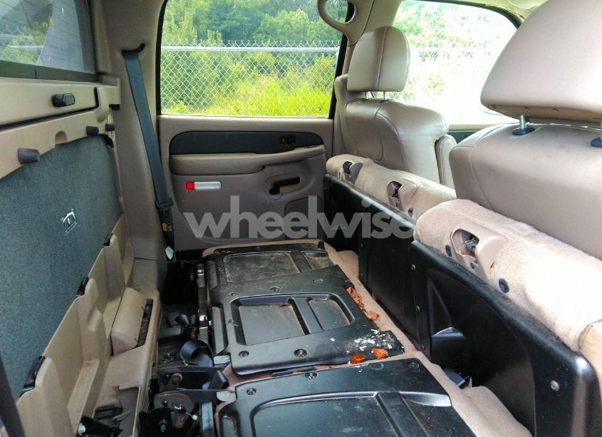 Photo 8 of 2002 Chevrolet Avalanche 1500 (VIN 3GNEC13T82G302926)