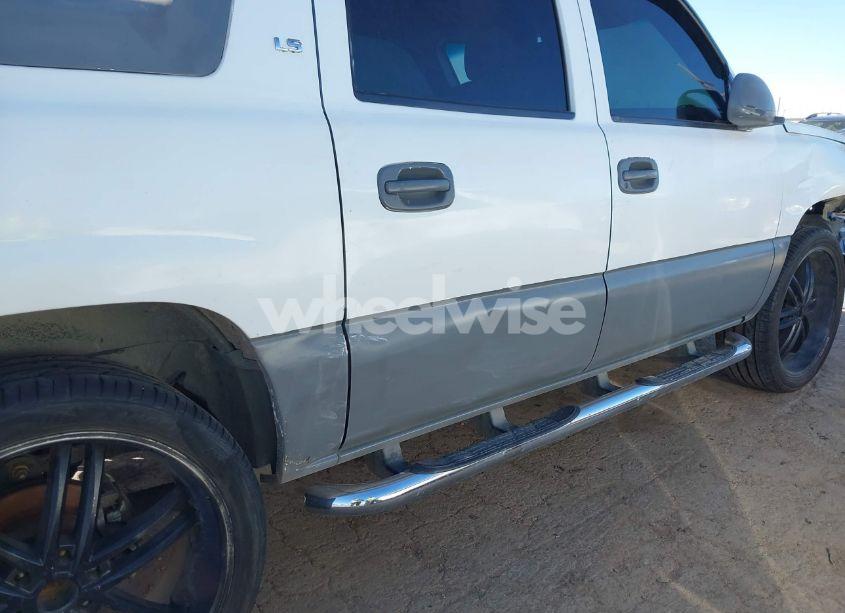 Photo 18 of 2003 Chevrolet Avalanche 1500 (VIN 3GNEC13T83G291671)