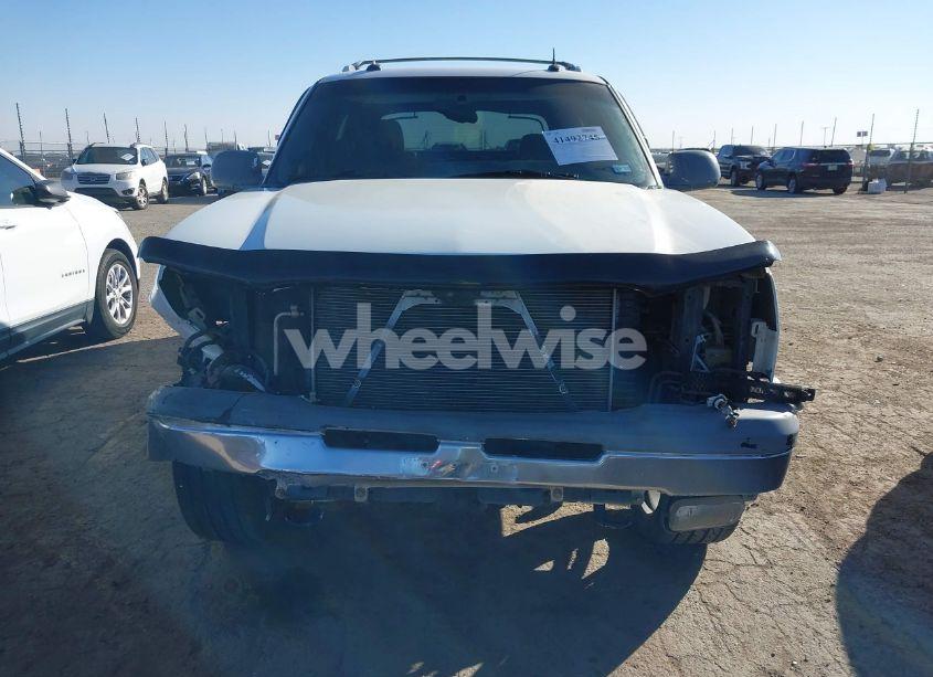 Photo 6 of 2003 Chevrolet Avalanche 1500 (VIN 3GNEC13T83G291671)