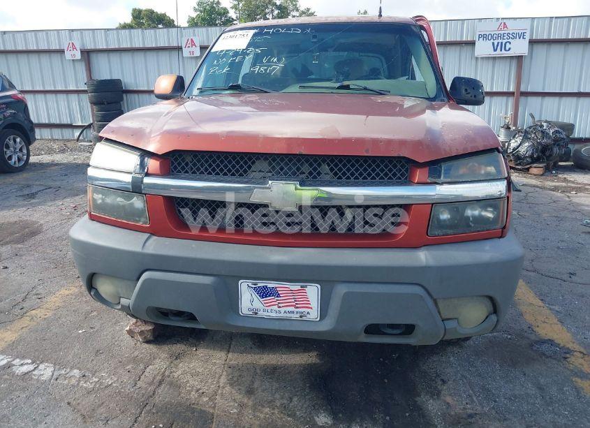 Photo 12 of 2002 Chevrolet Avalanche 1500 (VIN 3GNEC13T92G139817)