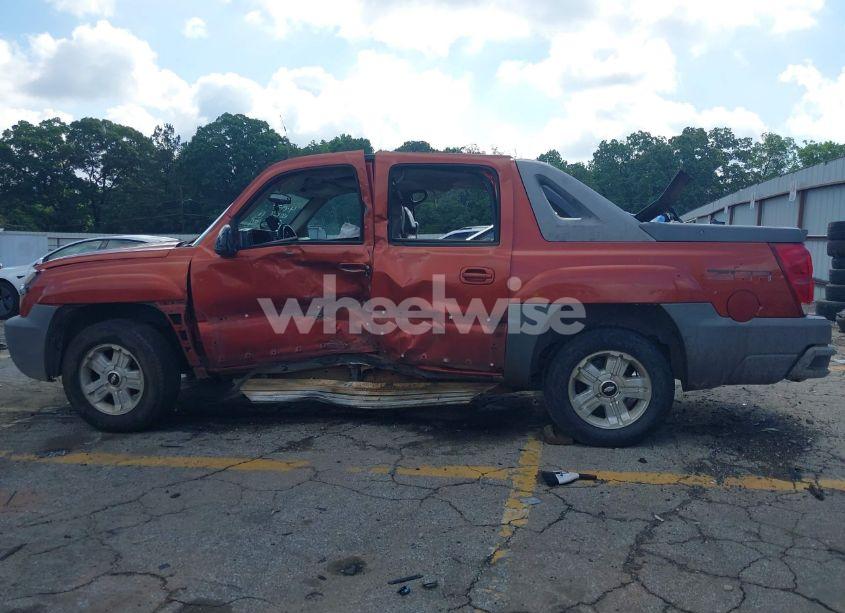 Photo 14 of 2002 Chevrolet Avalanche 1500 (VIN 3GNEC13T92G139817)