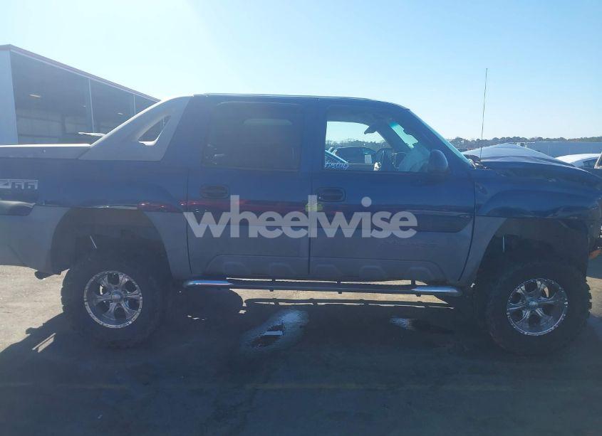Photo 13 of 2002 Chevrolet Avalanche 1500 (VIN 3GNEC13T92G315409)