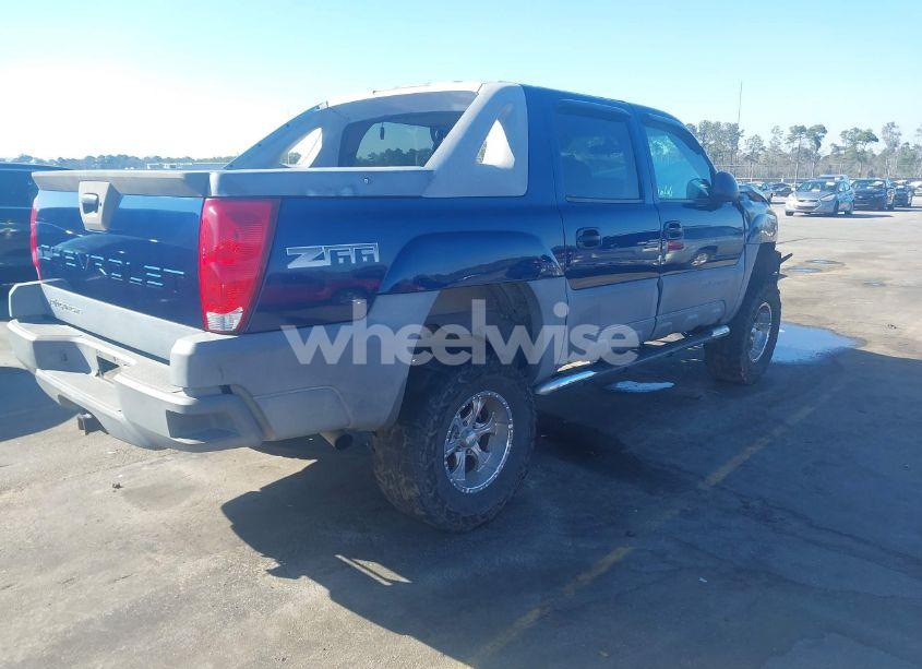 Photo 4 of 2002 Chevrolet Avalanche 1500 (VIN 3GNEC13T92G315409)