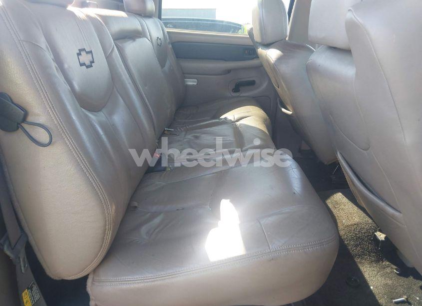 Photo 8 of 2002 Chevrolet Avalanche 1500 (VIN 3GNEC13T92G315409)