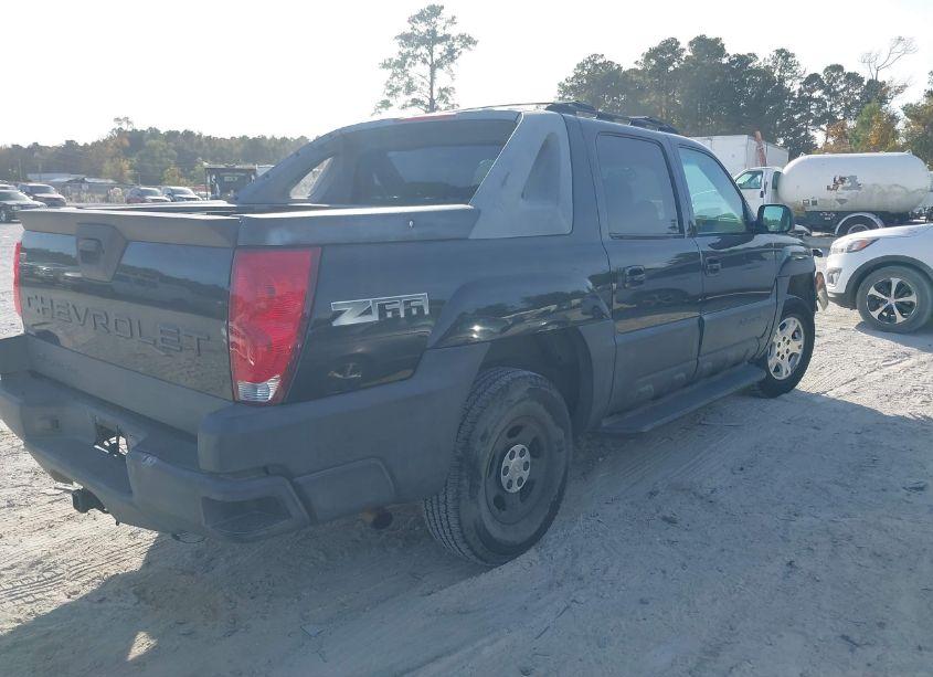 Photo 4 of 2003 Chevrolet Avalanche 1500 (VIN 3GNEC13T93G160250)