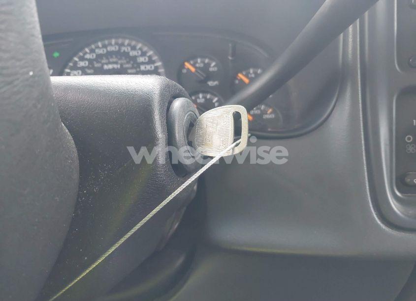 Photo 11 of 2003 Chevrolet Avalanche 1500 (VIN 3GNEC13T93G317713)