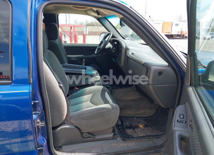 Photo 5 of 2003 Chevrolet Avalanche 1500 (VIN 3GNEC13T93G317713)