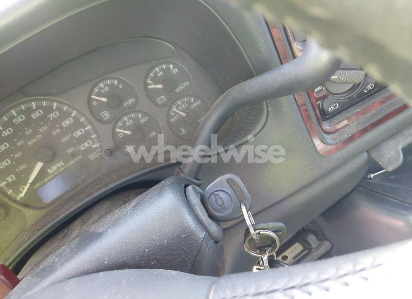 Photo 11 of 2002 Chevrolet Avalanche 1500 (VIN 3GNEC13TX2G177282)