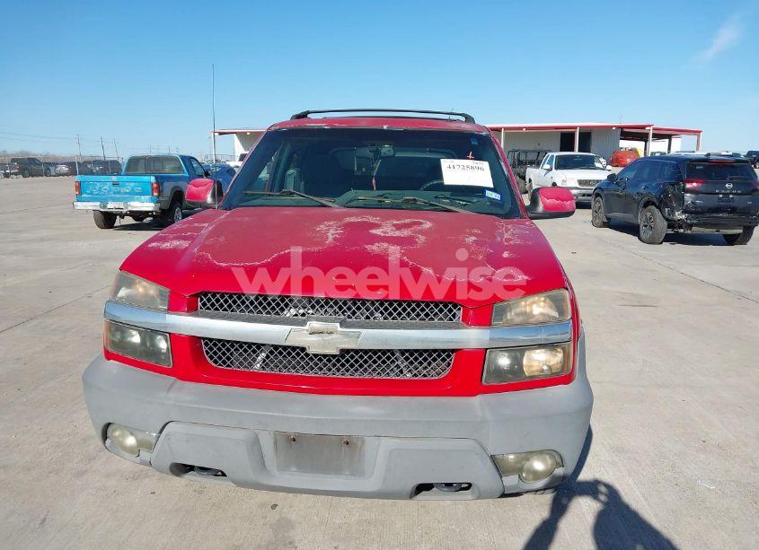 Photo 6 of 2002 Chevrolet Avalanche 1500 (VIN 3GNEC13TX2G177282)