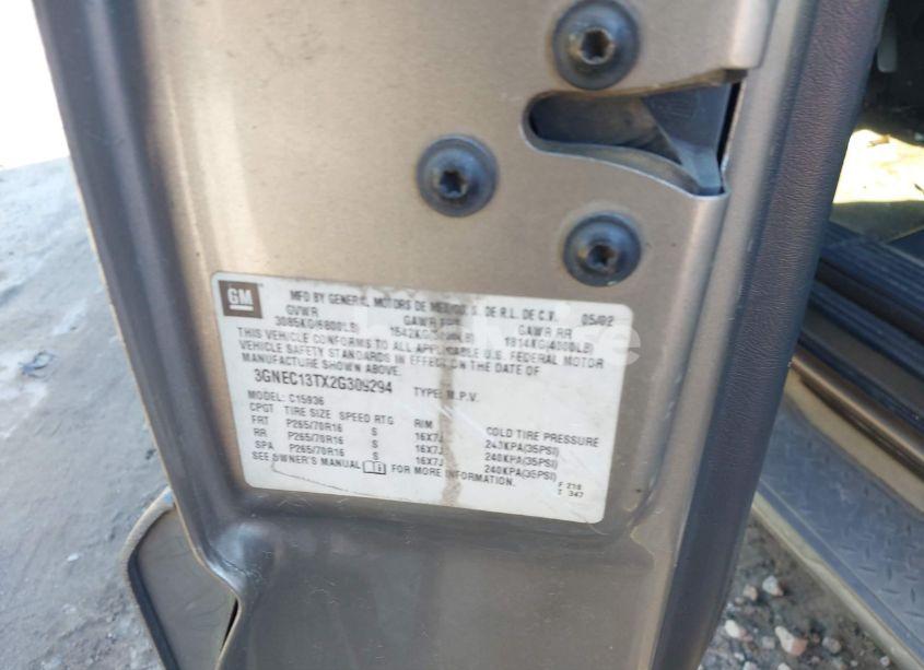 Photo 9 of 2002 Chevrolet Avalanche 1500 (VIN 3GNEC13TX2G309294)