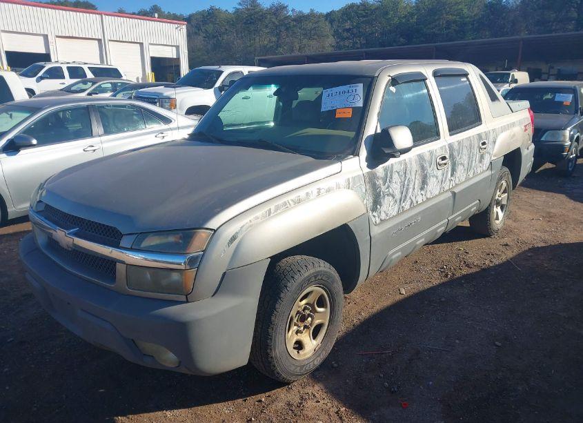 Photo 2 of 2002 Chevrolet Avalanche 1500 (VIN 3GNEC13TX2G314866)