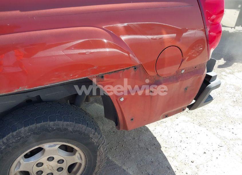 Photo 6 of 2003 Chevrolet Avalanche 1500 (VIN 3GNEC13TX3G136653)