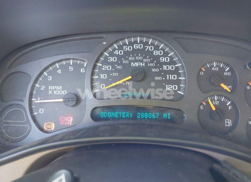 Photo 7 of 2003 Chevrolet Avalanche 1500 (VIN 3GNEC13TX3G136653)