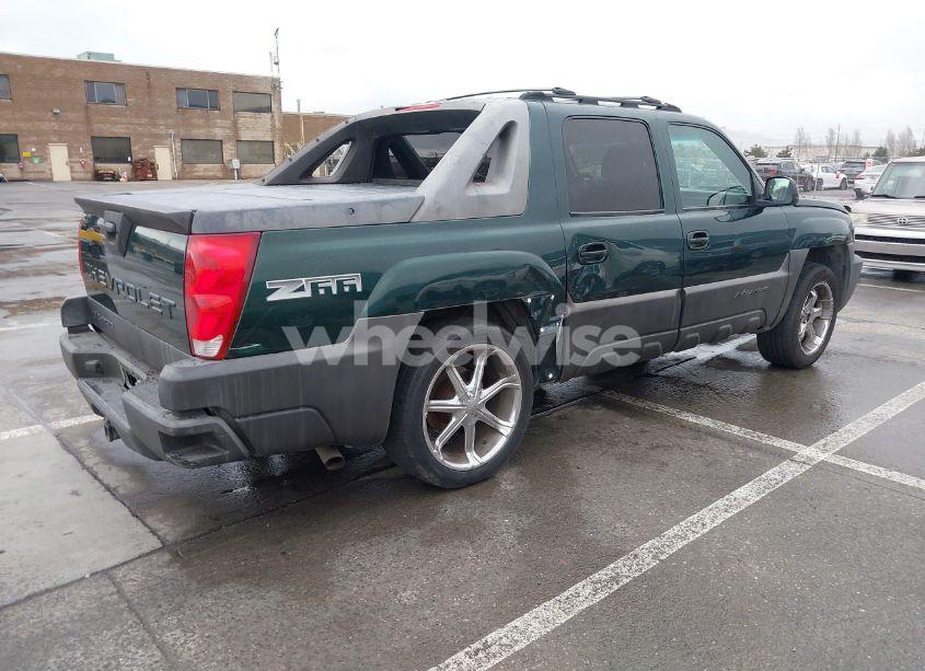 Photo 4 of 2003 Chevrolet Avalanche 1500 (VIN 3GNEC13TX3G216017)
