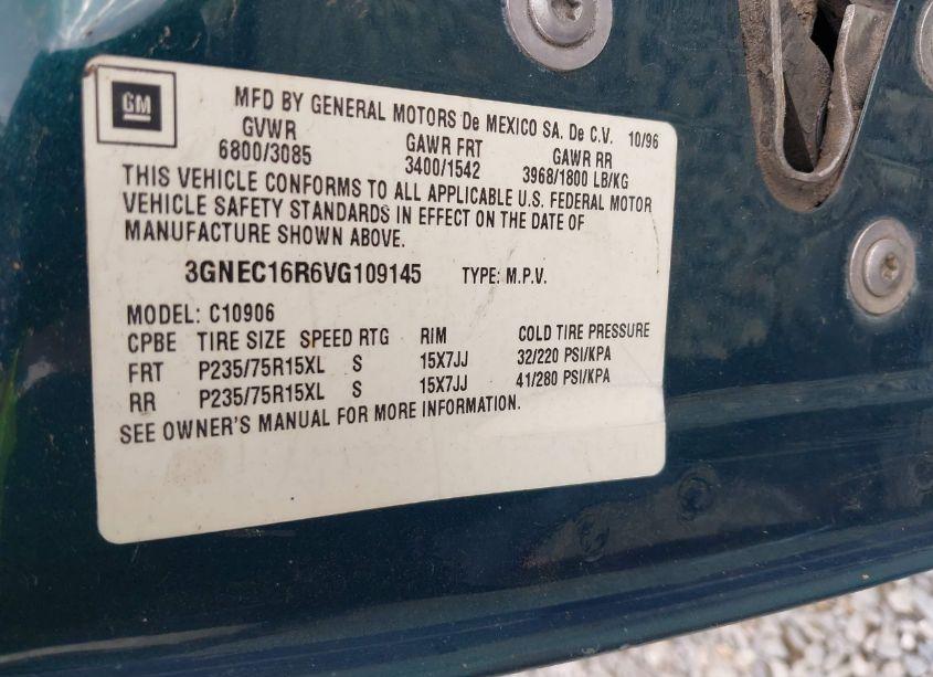 Photo 9 of 1997 Chevrolet Suburban 1500 (VIN 3GNEC16R6VG109145)