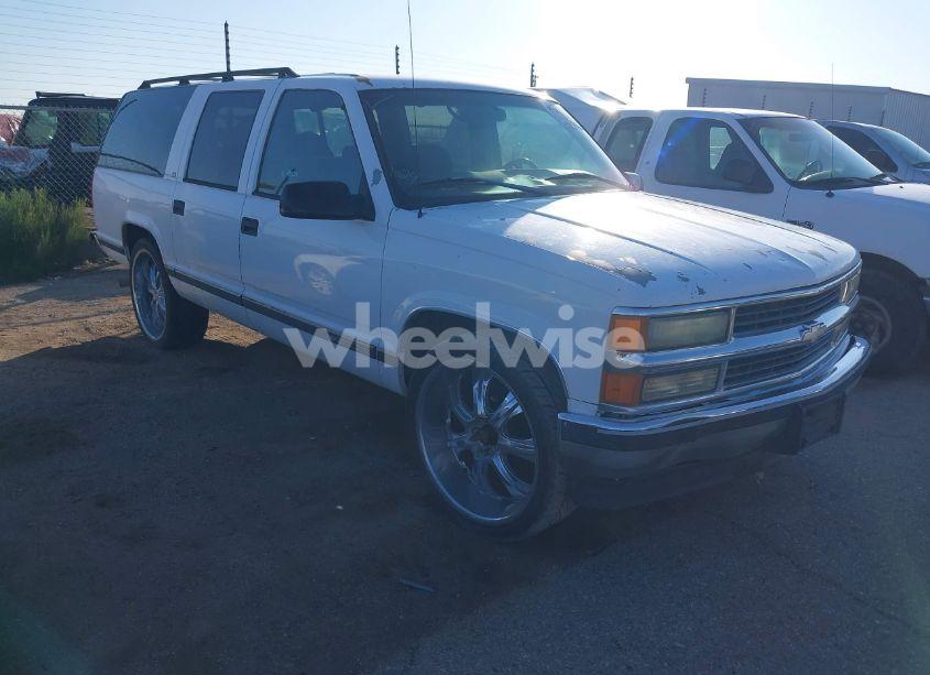 1998 Chevrolet Suburban 1500 (VIN 3GNEC16R7WG140146) main photo