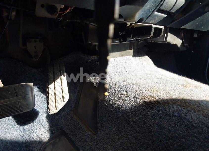 Photo 11 of 1998 Chevrolet Suburban 1500 (VIN 3GNEC16R7WG140146)