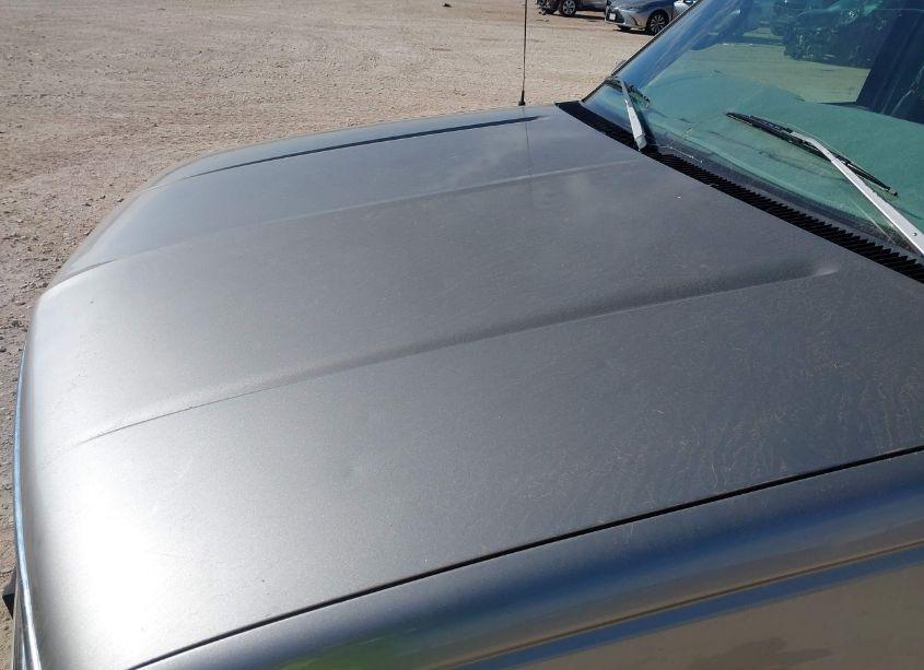 Photo 6 of 1999 Chevrolet Suburban 1500 LT (VIN 3GNEC16R8XG156146)