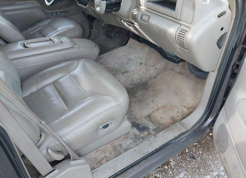 Photo 5 of 1997 Chevrolet Suburban 1500 (VIN 3GNEC16R9VG144567)