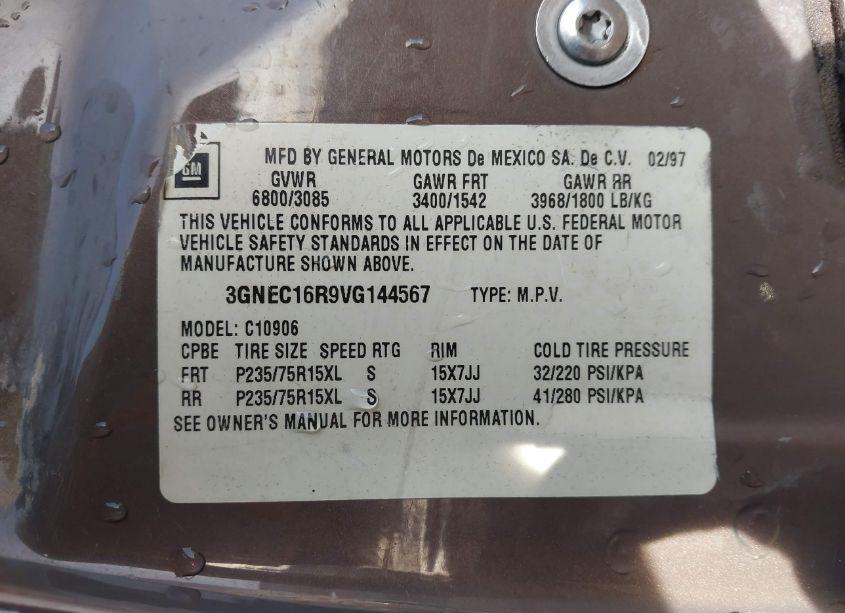 Photo 9 of 1997 Chevrolet Suburban 1500 (VIN 3GNEC16R9VG144567)