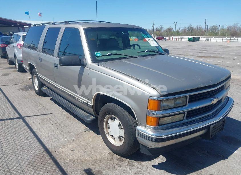 1999 Chevrolet Suburban 1500 LT (VIN 3GNEC16R9XG253081) main photo