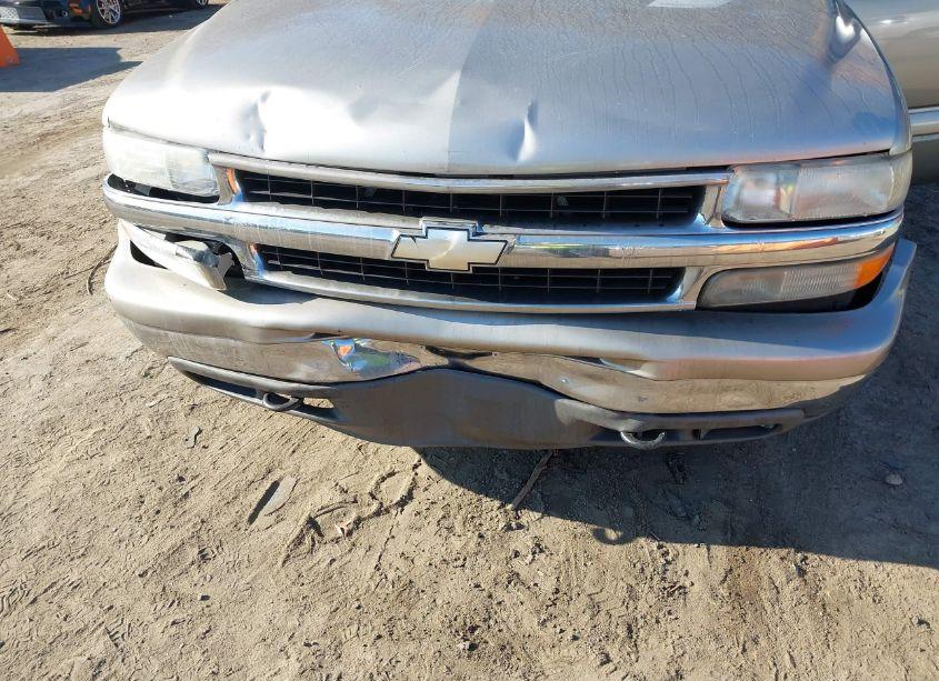 Photo 6 of 2001 Chevrolet Suburban LT (VIN 3GNEC16T01G178614)