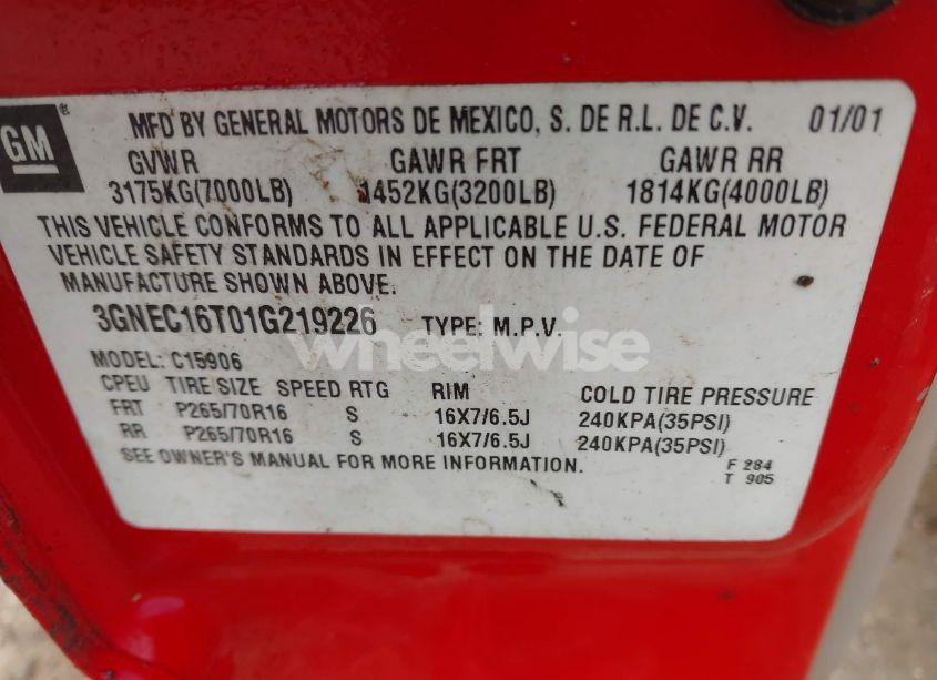 Photo 9 of 2001 Chevrolet Suburban 1500 LT (VIN 3GNEC16T01G219226)