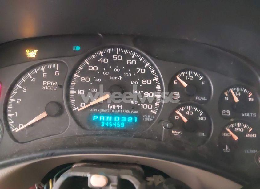 Photo 7 of 2001 Chevrolet Suburban 1500 LT (VIN 3GNEC16T01G262190)