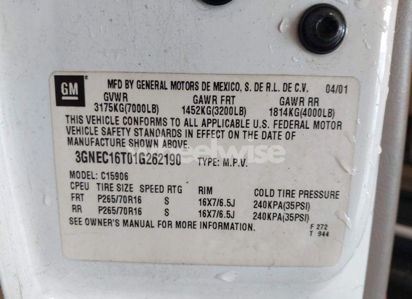 Photo 9 of 2001 Chevrolet Suburban 1500 LT (VIN 3GNEC16T01G262190)