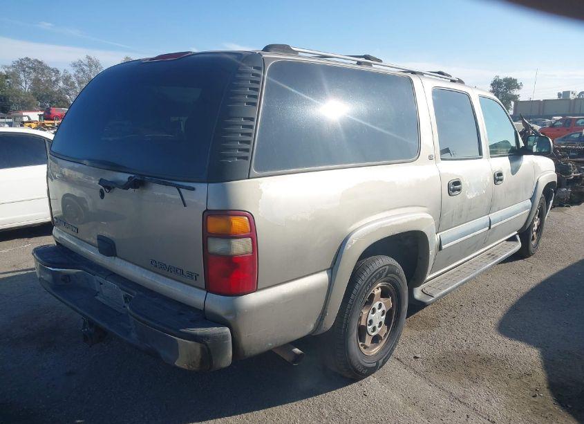 Photo 4 of 2002 Chevrolet Suburban 1500 LS (VIN 3GNEC16T02G255404)