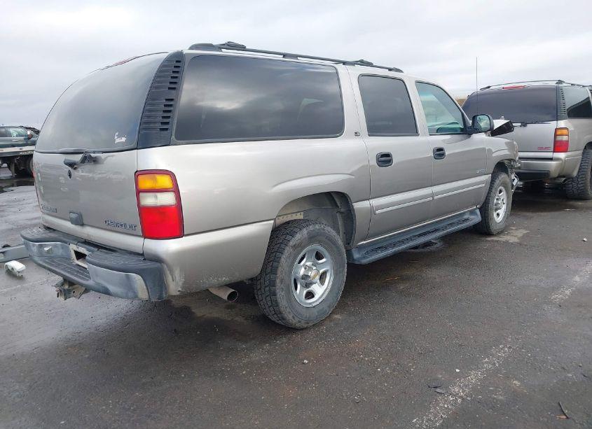 Photo 4 of 2000 Chevrolet Suburban 1500 LS (VIN 3GNEC16T0YG227434)