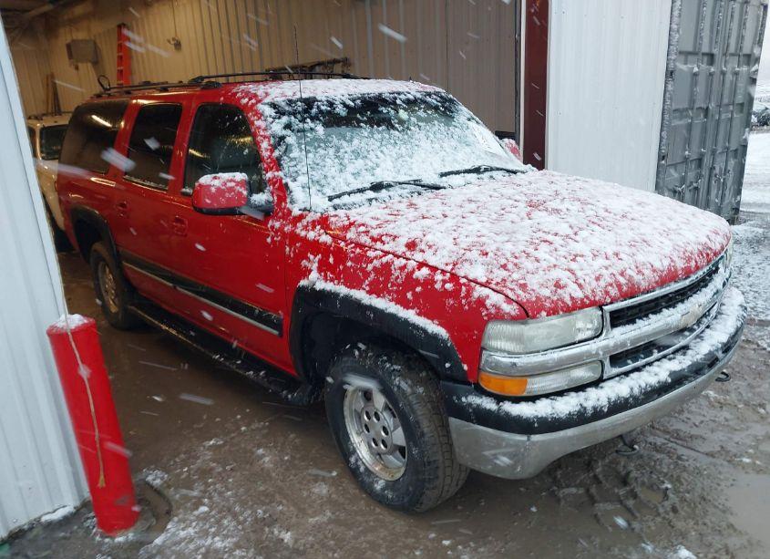 2002 Chevrolet Suburban 1500 LT (VIN 3GNEC16T12G100313) main photo