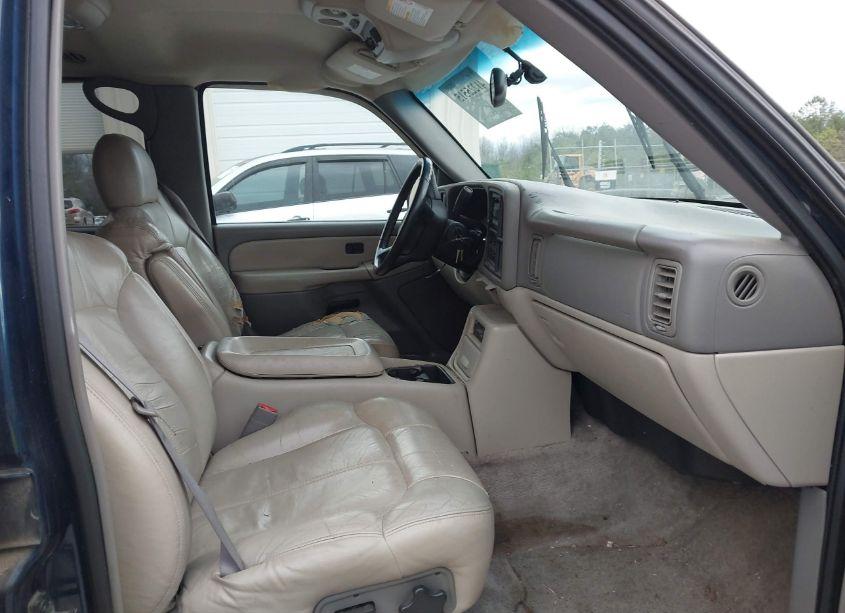 Photo 5 of 2002 Chevrolet Suburban 1500 LS (VIN 3GNEC16T12G289951)